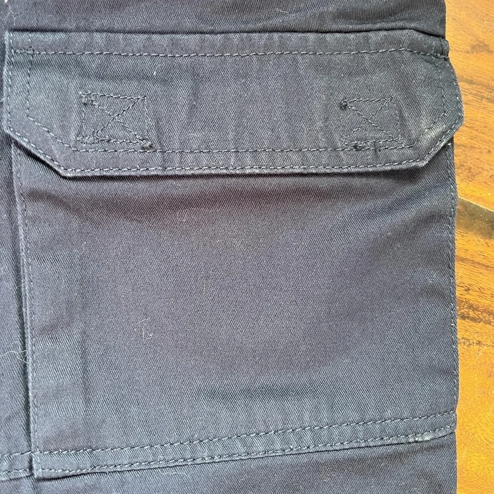 Outdoor Life Navy Blue Hiking Shorts Men's Size 34 Hook & Loop Flap Pockets EUC